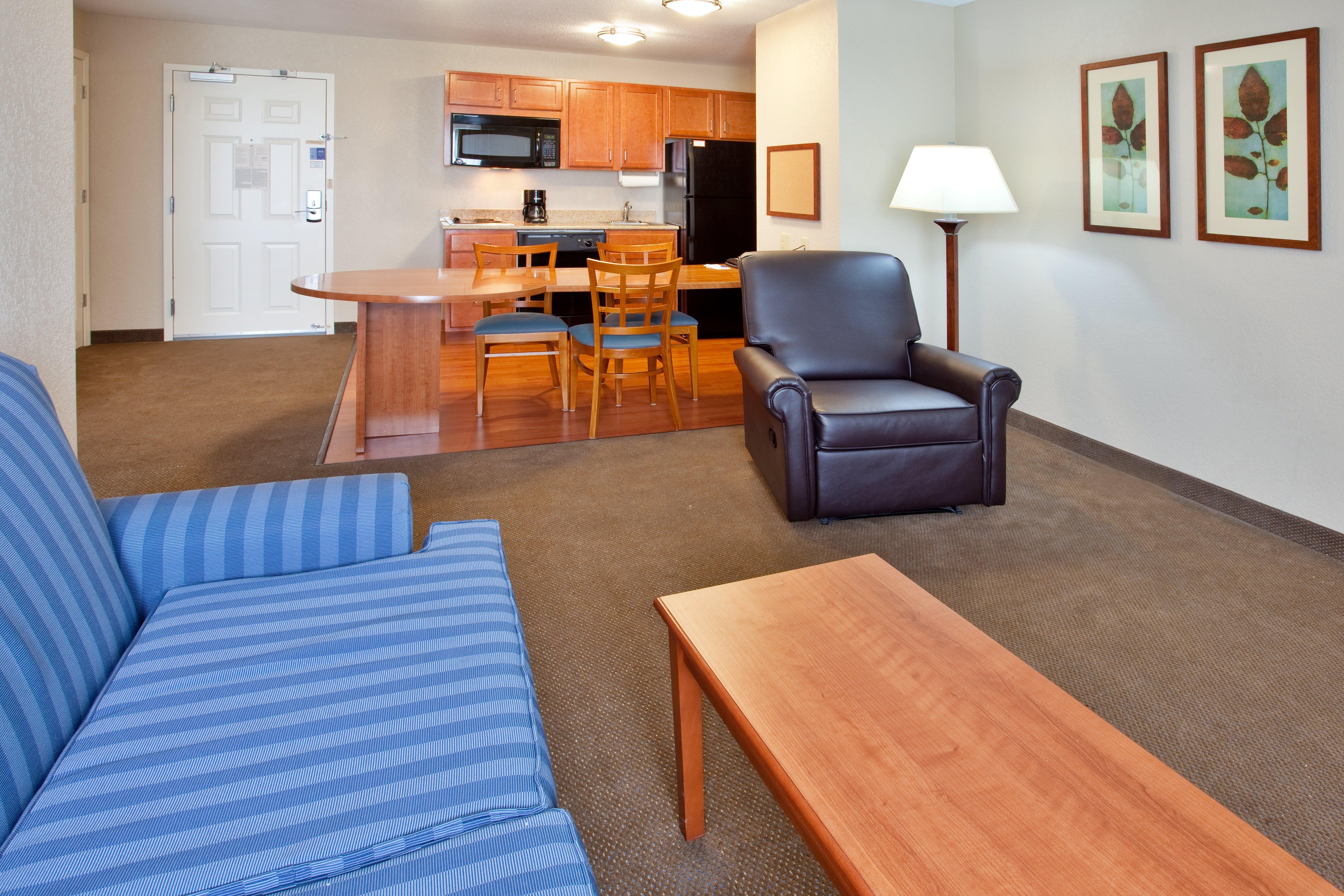 Candlewood Suites Elgin - Northwest Chicago By Ihg Екстериор снимка