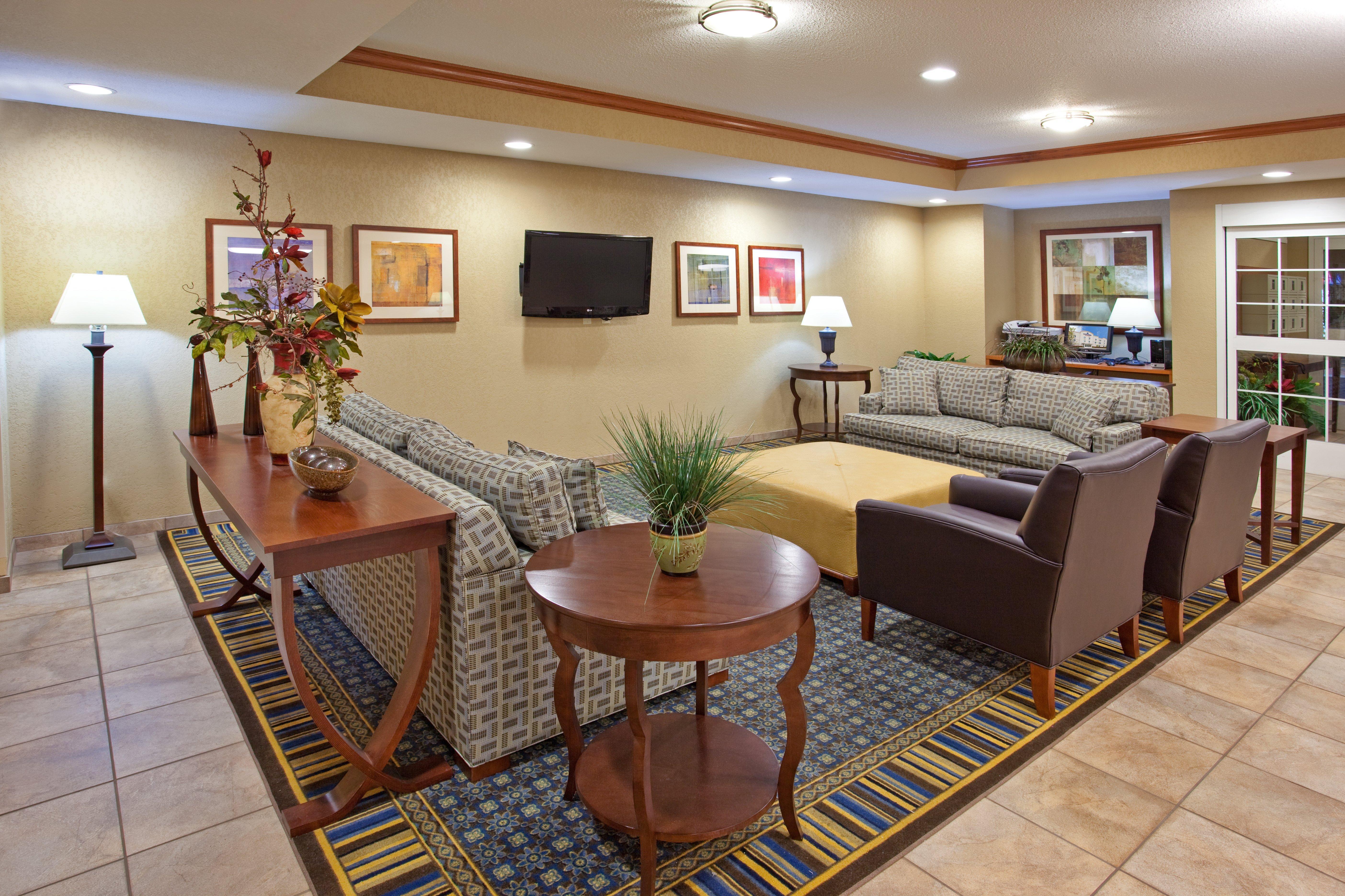 Candlewood Suites Elgin - Northwest Chicago By Ihg Екстериор снимка