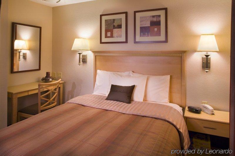 Candlewood Suites Elgin - Northwest Chicago By Ihg Екстериор снимка
